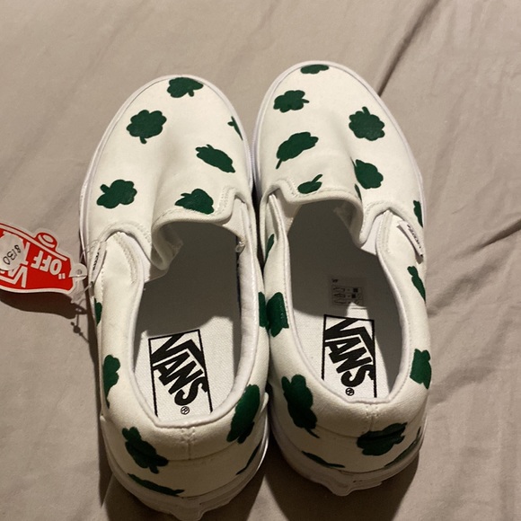 Hand painted shamrock vans size 7.5 - Picture 2 of 2